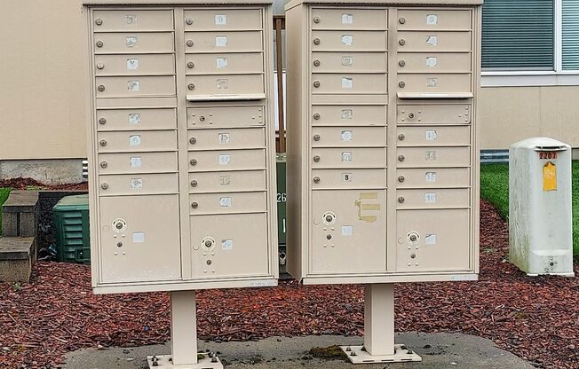 Available Now 3 bedroom, 2bath!!