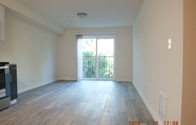 12544 15 AVE NE