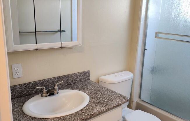 1 bed, 1 bath, $2,195, Unit 04