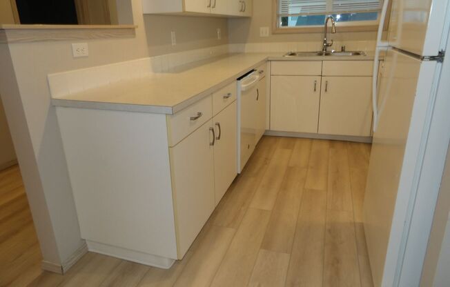 2 beds, 2 baths, 1,240 sqft, $1,940, Unit L57