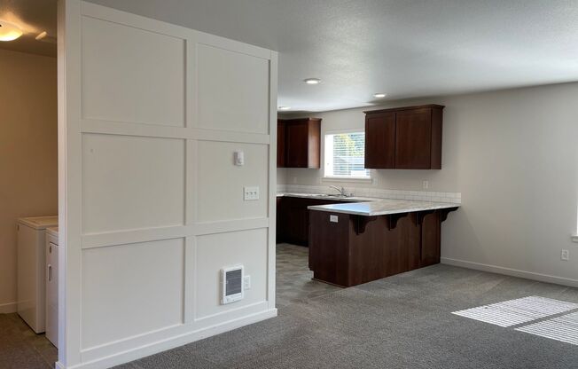 C221-Daybreak Gardens Apartments