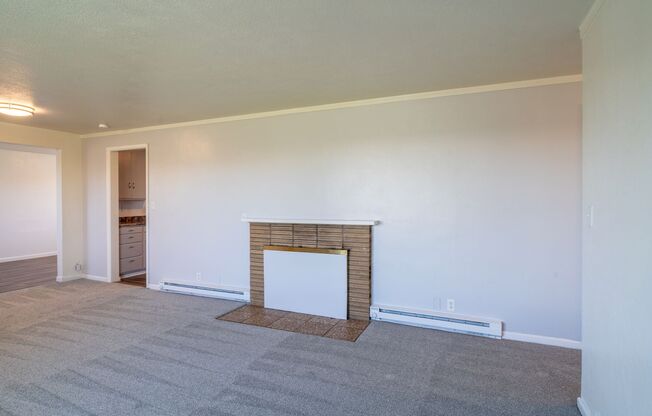 1032 W Cascade Ave