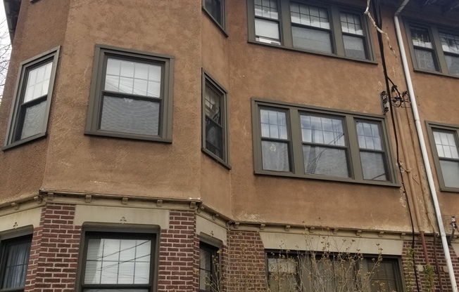 11 EVERETT ST