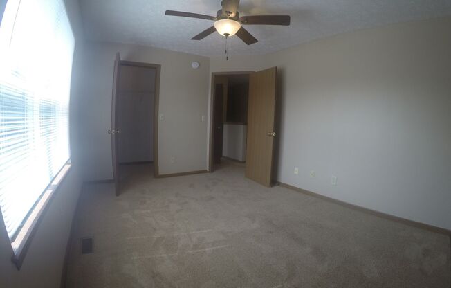 2 beds, 1.5 baths, 1,014 sqft, $1,250