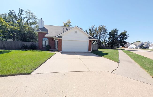 3/2 with Bonus Room in Norman