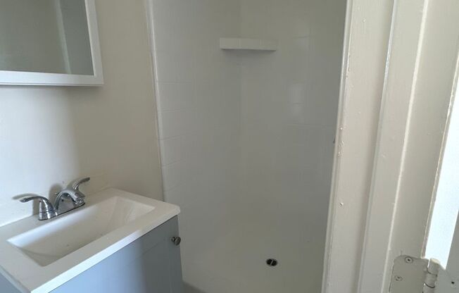 Studio, 1 bath, 160 sqft, $1,450, Unit First Door on the Left