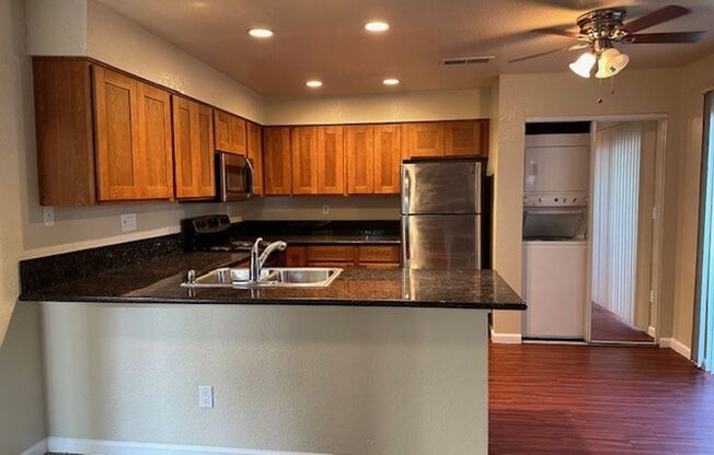 1 bed, 1 bath, 700 sqft, $1,720, Unit 148
