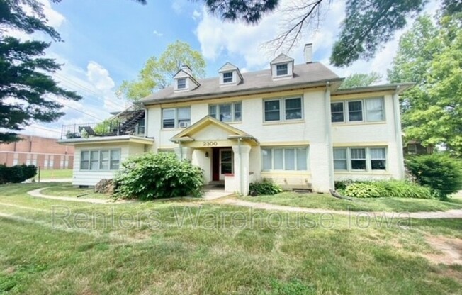 2300 BEAVER AVE