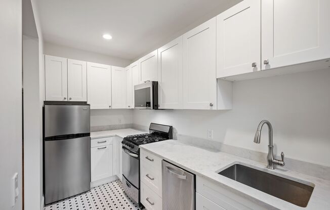 Studio, 1 bath, 466 sqft, $1,400, Unit 309