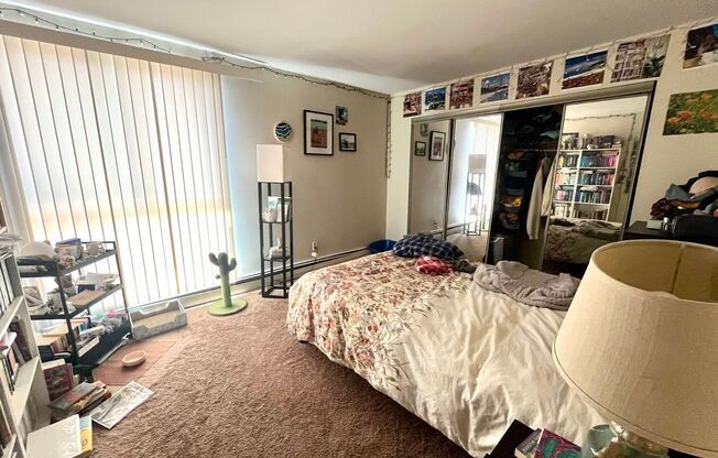 3445 N Oakland Ave