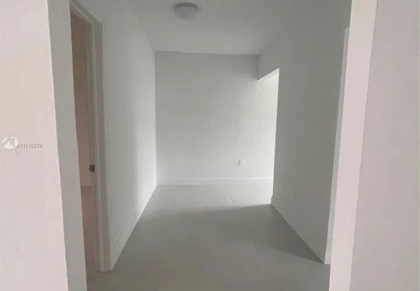 2622 NW 24 ST
