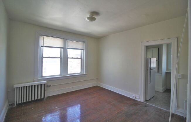 1 bed, 1 bath, 2 sqft, $950, Unit #504
