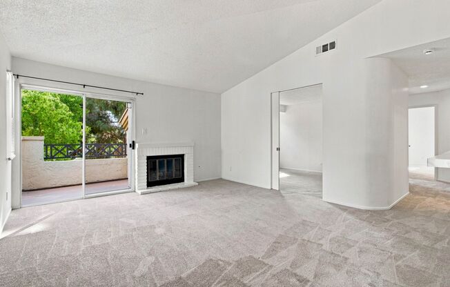 Open 3-Bedroom, 2-Bath Condo With LAKE VIEWS!