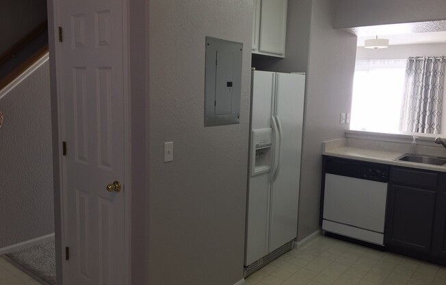 2 beds, 2 baths, $2,025