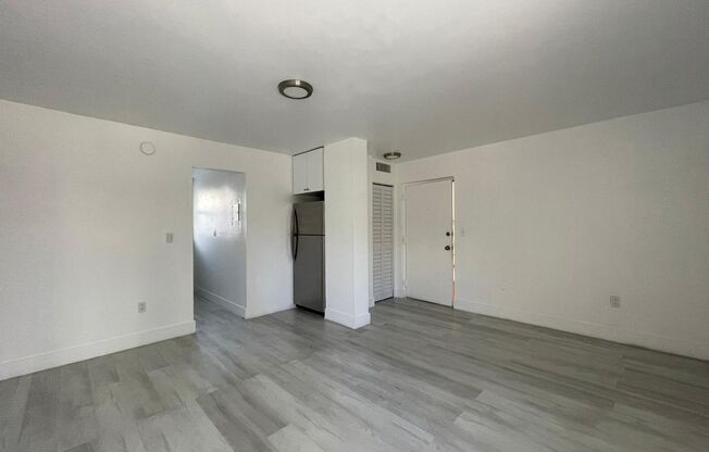 Studio, 1 bath, 400 sqft, $1,900, Unit 104