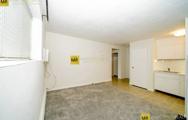 360 Market St Apt 18