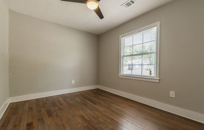 2 beds, 1 bath, 850 sqft, $1,455, Unit 1058B