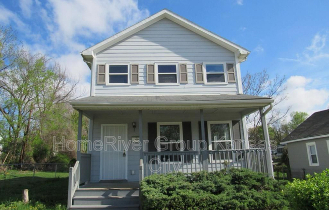 1614 E 37 ST