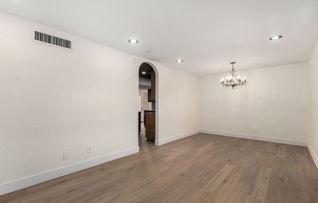 Beautiful 4 bed 2 bath in the heart of North Scottsdale!