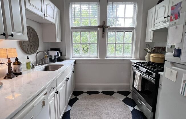 1 bed, 1 bath, 900 sqft, $1,925, Unit 1229-D2