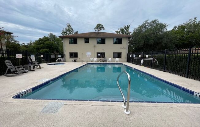 2 beds, 2 baths, $1,600, Unit Unit 204