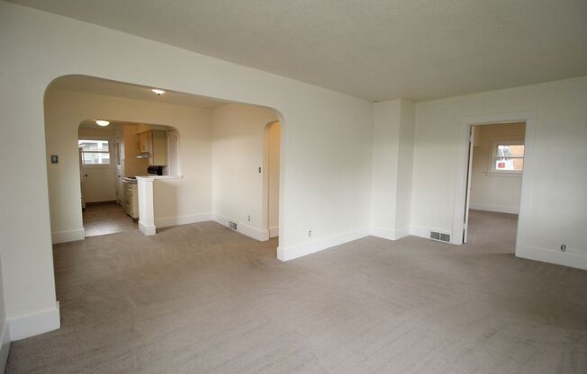 Freshly Updated 2 Bedroom Parkrose Bungalow