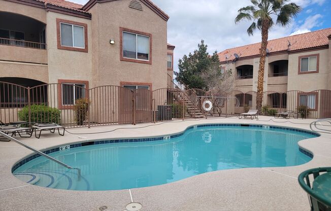 2 beds, 2 baths, $1,400