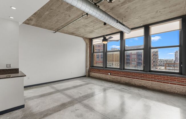 1 bed, 1 bath, 1,020 sqft, $1,445, Unit 404