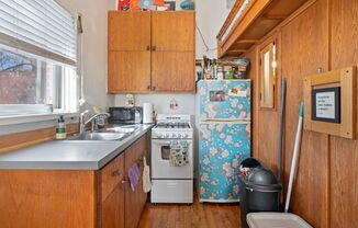 223 Bates Ave