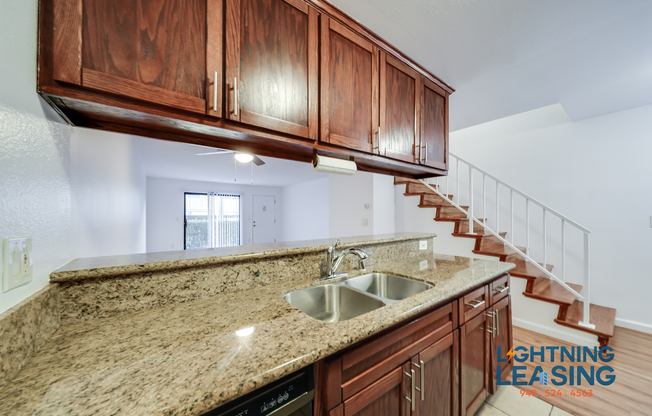 10206 INDEPENDENCE AVE