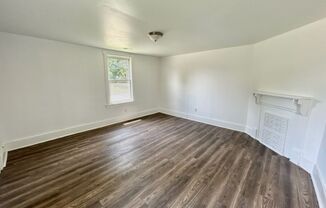 2 beds, 1 bath, $895