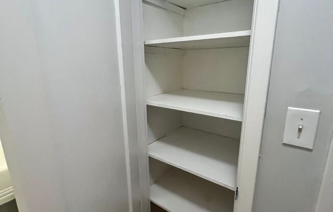 1 bed, 1 bath, 609 sqft, $1,450, Unit 230