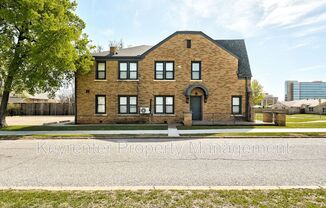 701 NE 14 ST