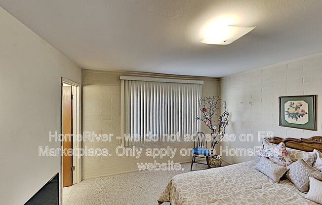 10632 W SNEAD DR