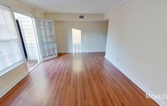 2841 TULLY SQ
