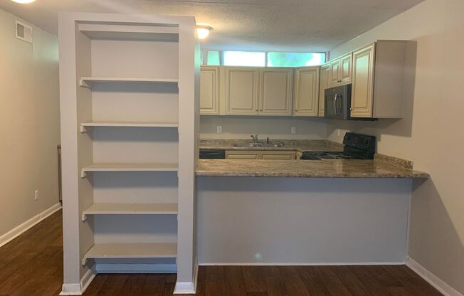 2 beds, 1 bath, 980 sqft, $1,490, Unit 25H