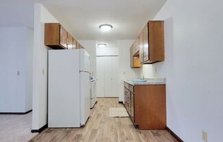 1 bed, 1 bath, 750 sqft, $759, Unit 16