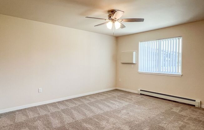 2 beds, 2 baths, 1,295 sqft, $1,860