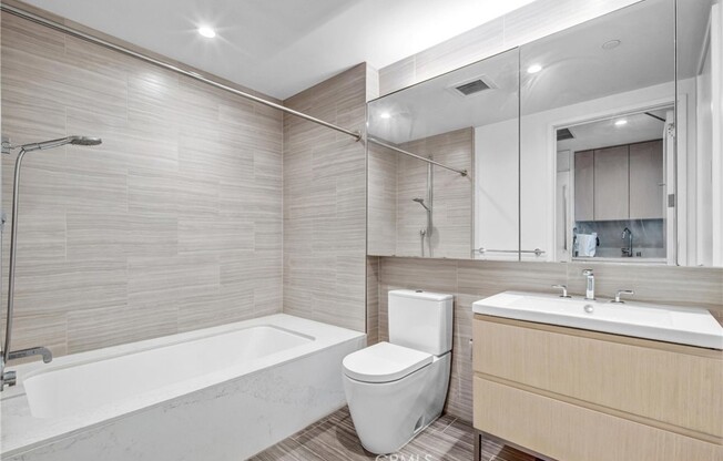 Studio, 1 bath, 514 sqft, $2,700, Unit 1818