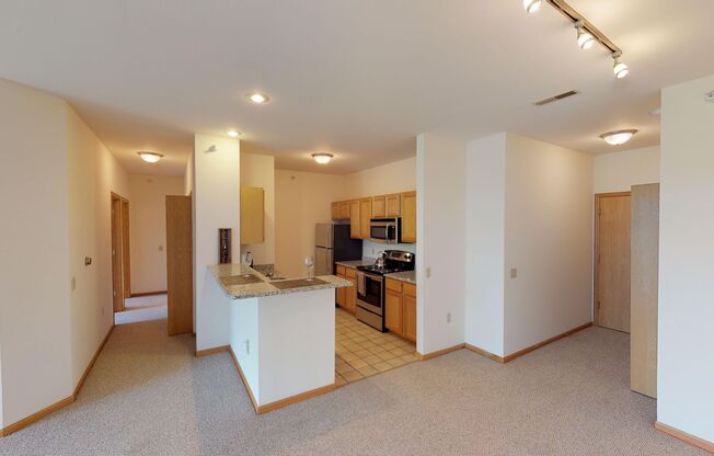 2 beds, 2 baths, 1,125 sqft, $2,015, Unit 2898-203