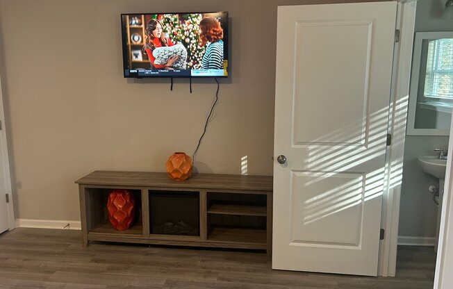 2798 LAUREL RDG CIR