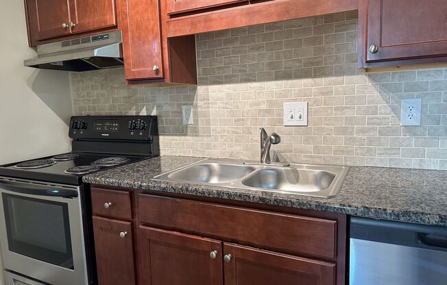 Spring into your new home and enjoy $250 OFF your first month’s rent!
