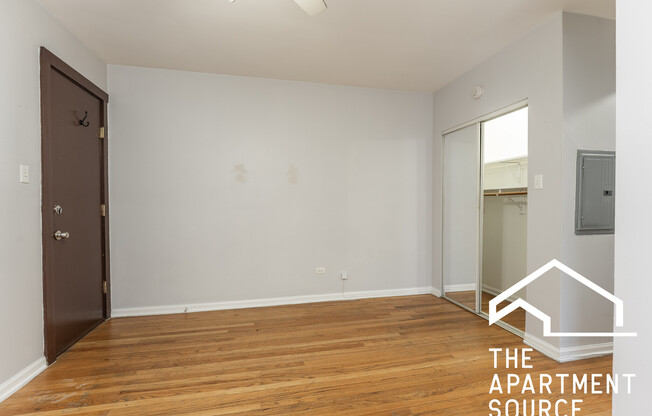 3259 N Wrightwood Ave 2H