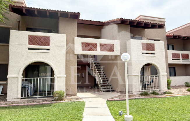 2 beds, 1.5 baths, 827 sqft, $1,295, Unit 2003