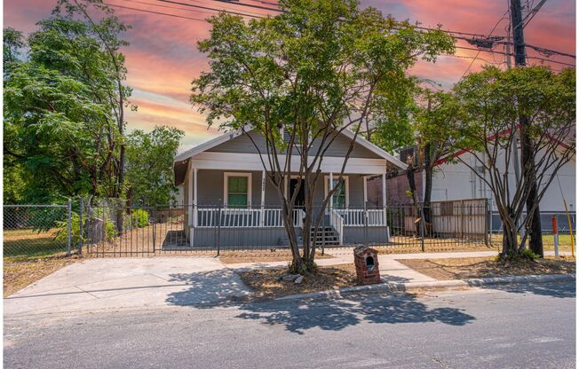 Charming and Modern Living Near Downtown San Antonio