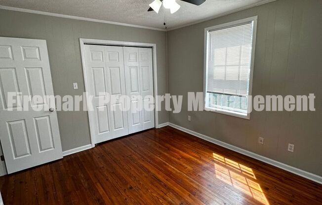 2 beds, 1 bath, $1,299, Unit 6