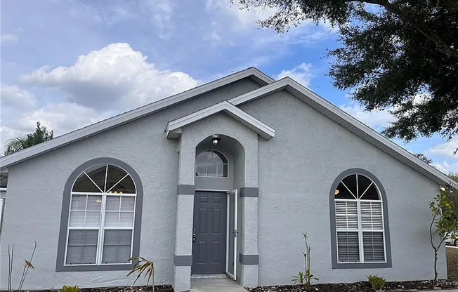 CUTE!  3 BEDROOM / 2 BATH HOUSE (WINTER SPRINGS)