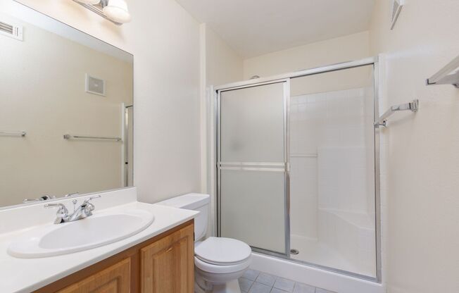 3 beds, 2 baths, $1,325, Unit Bldg 58
