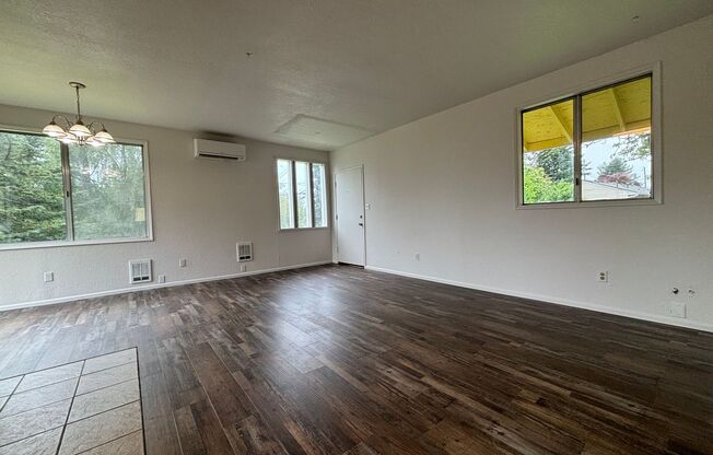 Welcome Home 3BD/1BA Home on Corner Lot