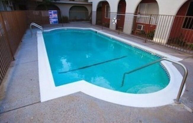 1 bed, 1 bath, 650 sqft, $1,695, Unit 235